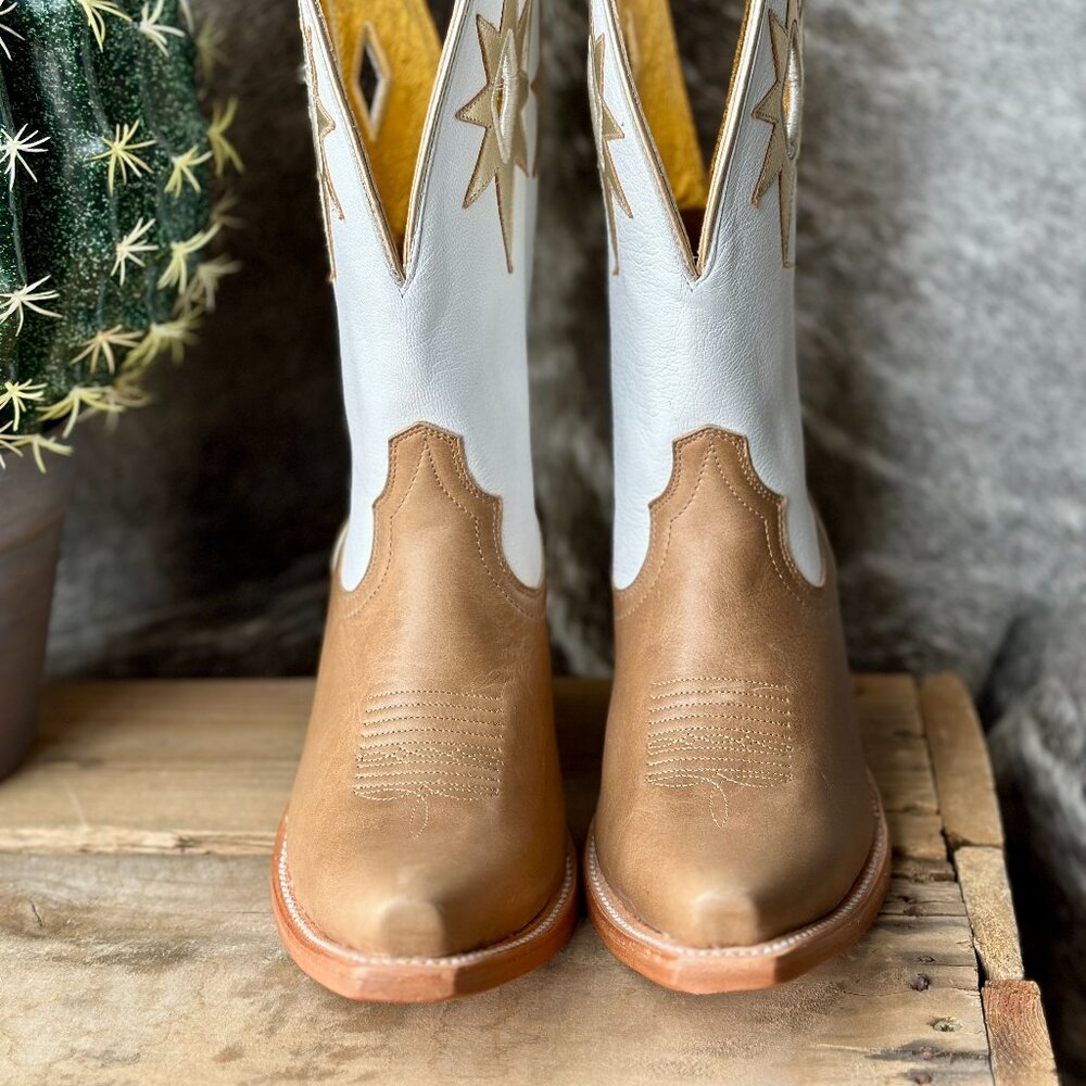 Ariat Starlight Snip Toe Western Boots | NWT